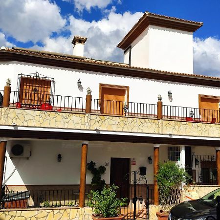 Casa Amplia Con Terraza En La Vinuela 빌라 외부 사진