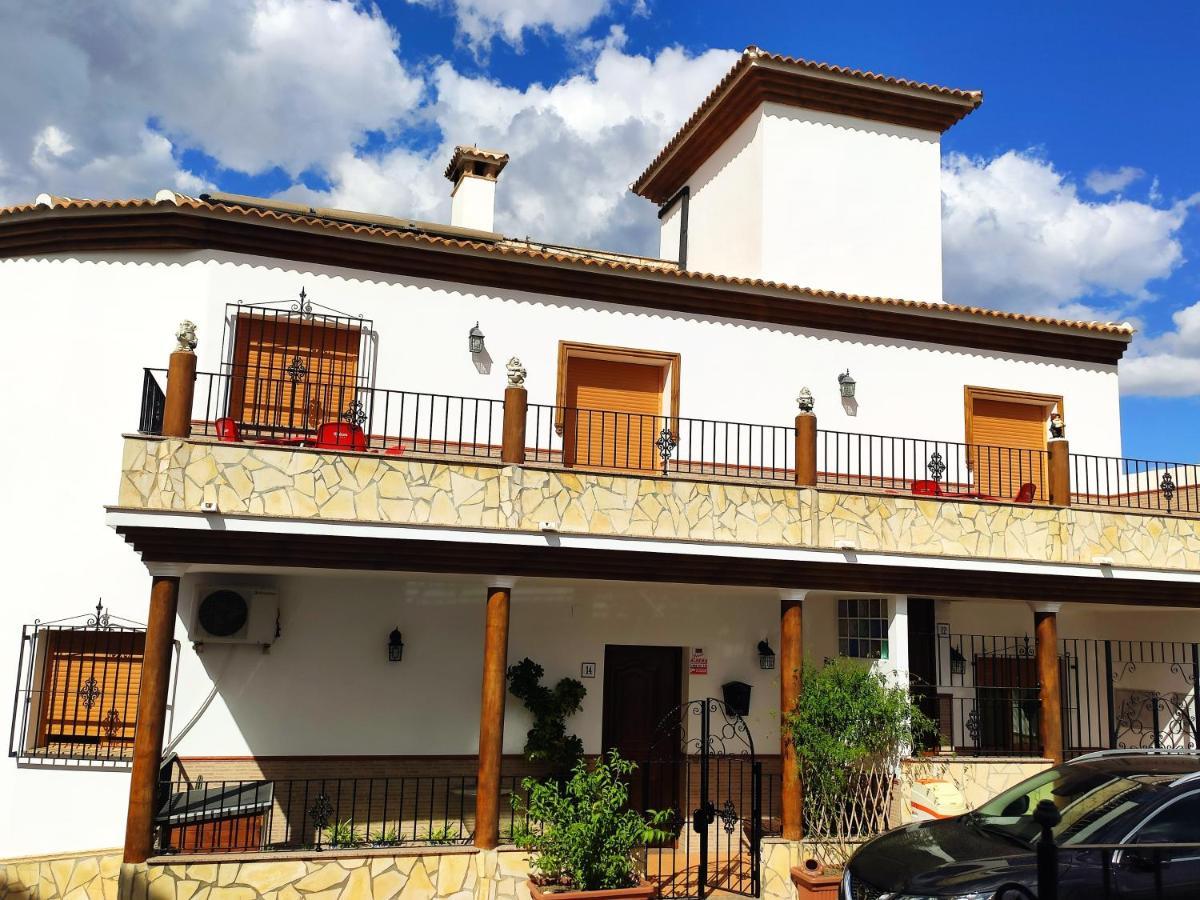 Casa Amplia Con Terraza En La Vinuela 빌라 외부 사진