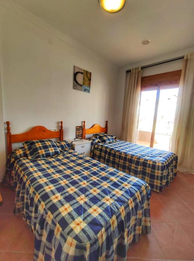 Casa Amplia Con Terraza En La Vinuela 빌라 외부 사진