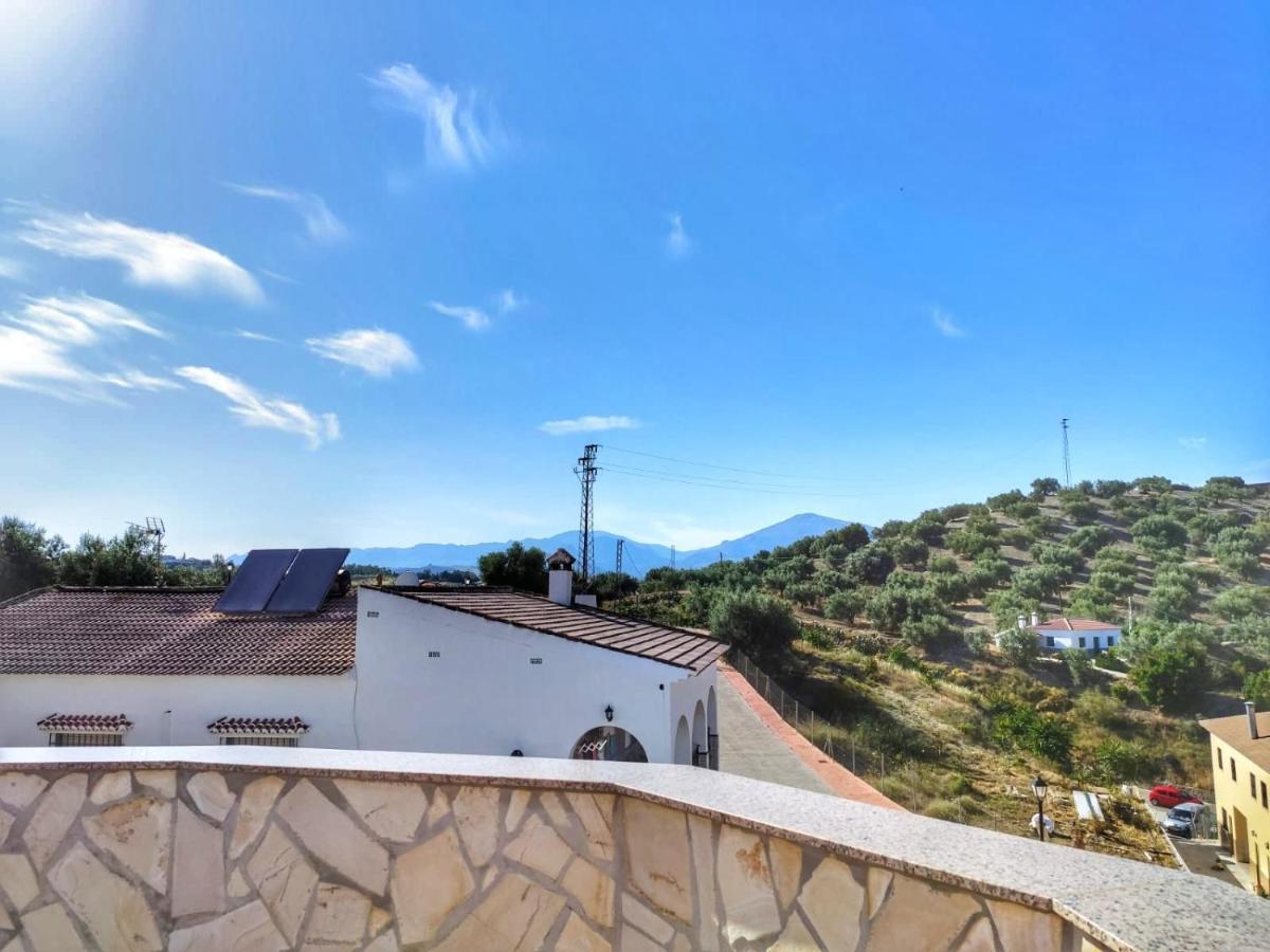 Casa Amplia Con Terraza En La Vinuela 빌라 외부 사진